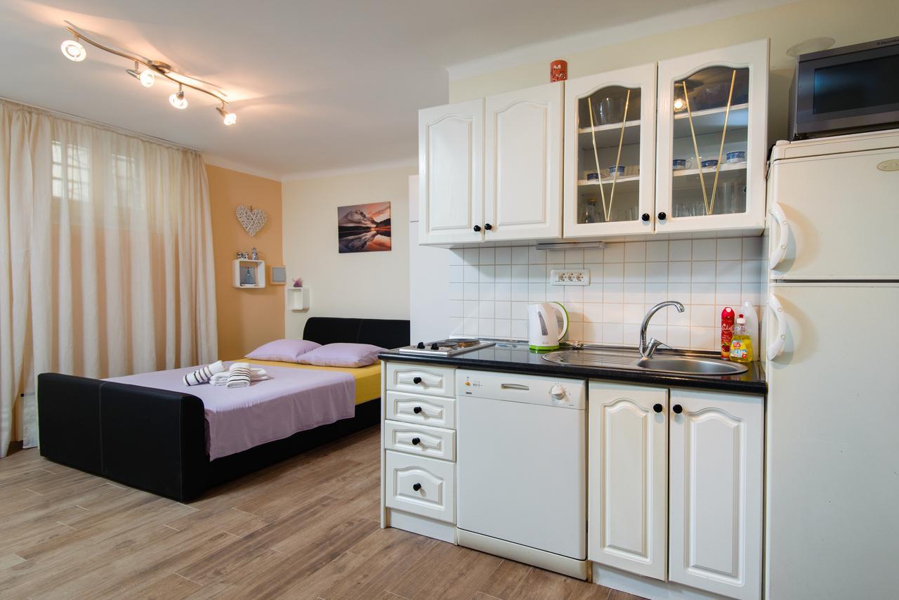 Private Accommodation Milisa Сплит Экстерьер фото